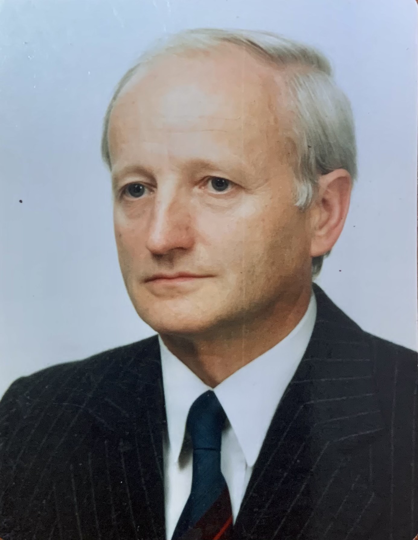 dr Antoni Osierda, prof. WSA, Rektor Wyższej Szkoły Administracji